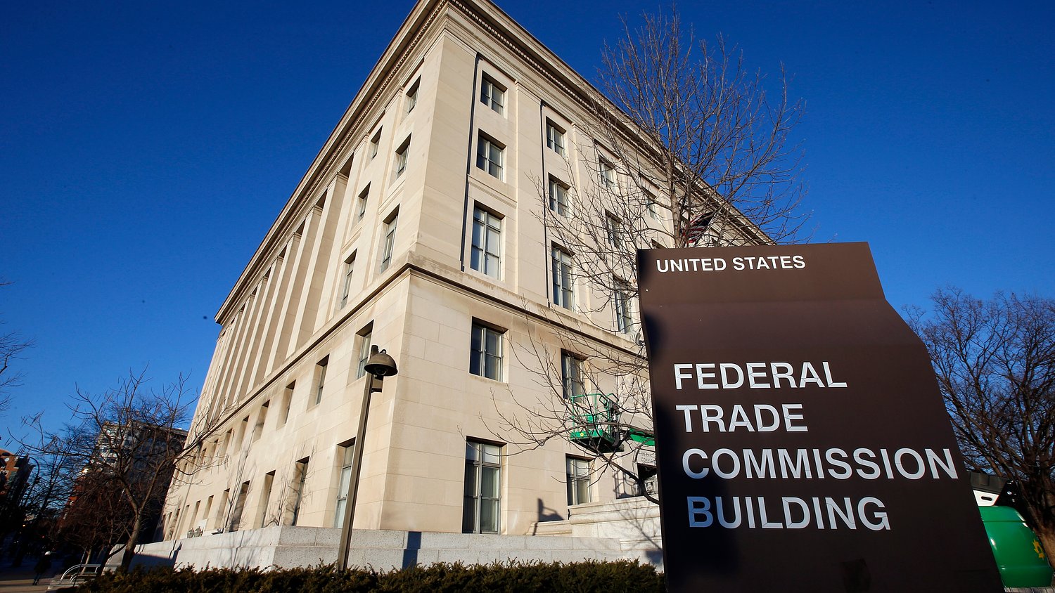 Last year set a scary scamming record, feds say; $16 billion lost