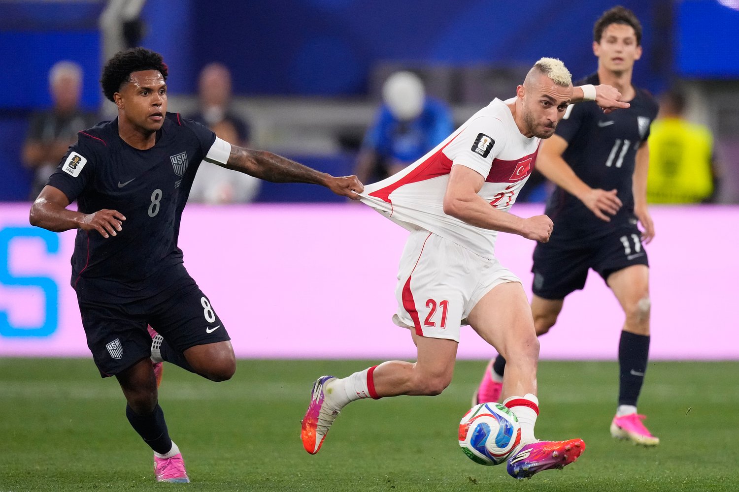 World Cup 2026: US gives up late goal, falls to Türkíye in final group stage match