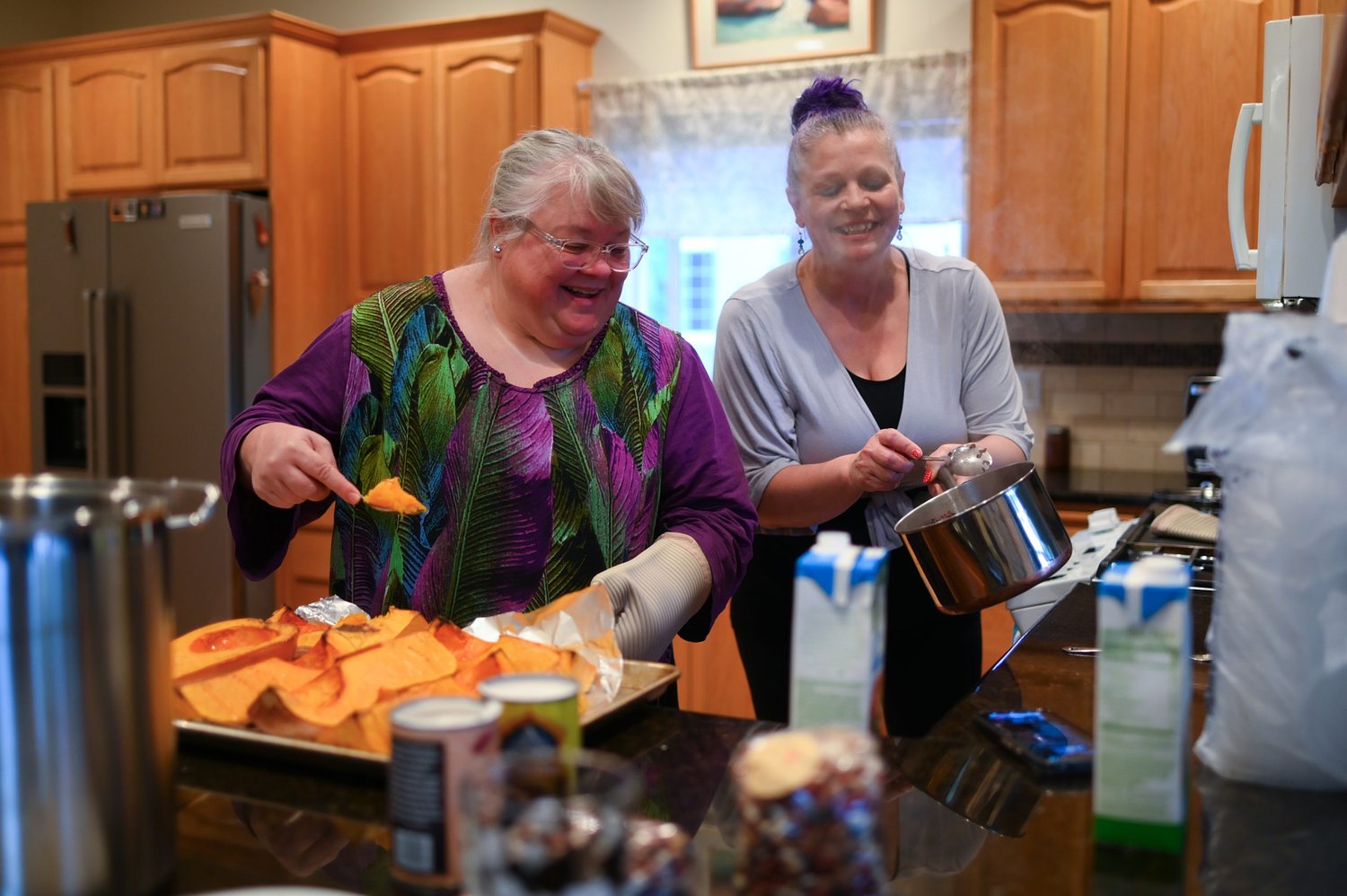 Lane County neighbors, organizations prep for federal food benefits to stop 