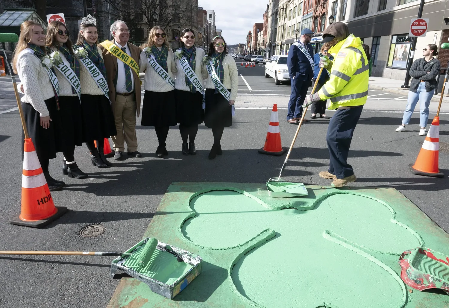 A sea of green: St. Patrick's Parade, road race return to Holyoke this weekend