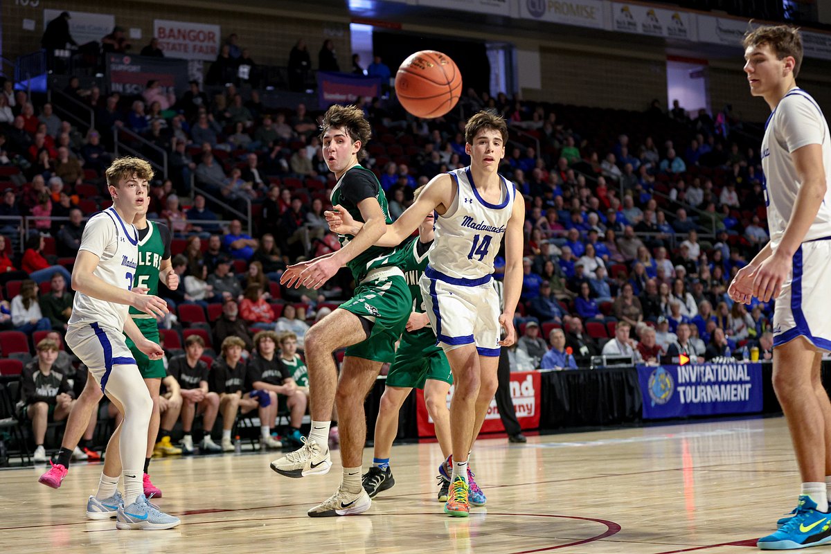 Maine basketball coaches say goodbye to their seniors after difficult tournament losses