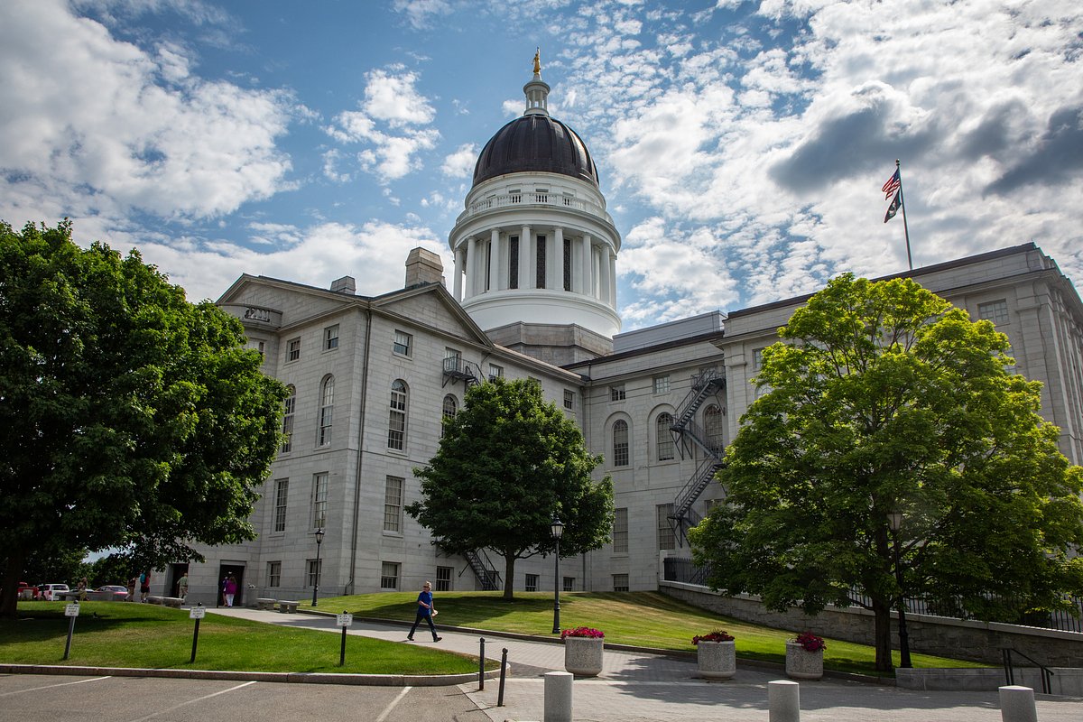 Lawmakers kick trans athlete referendum to Maine voters to decide in November