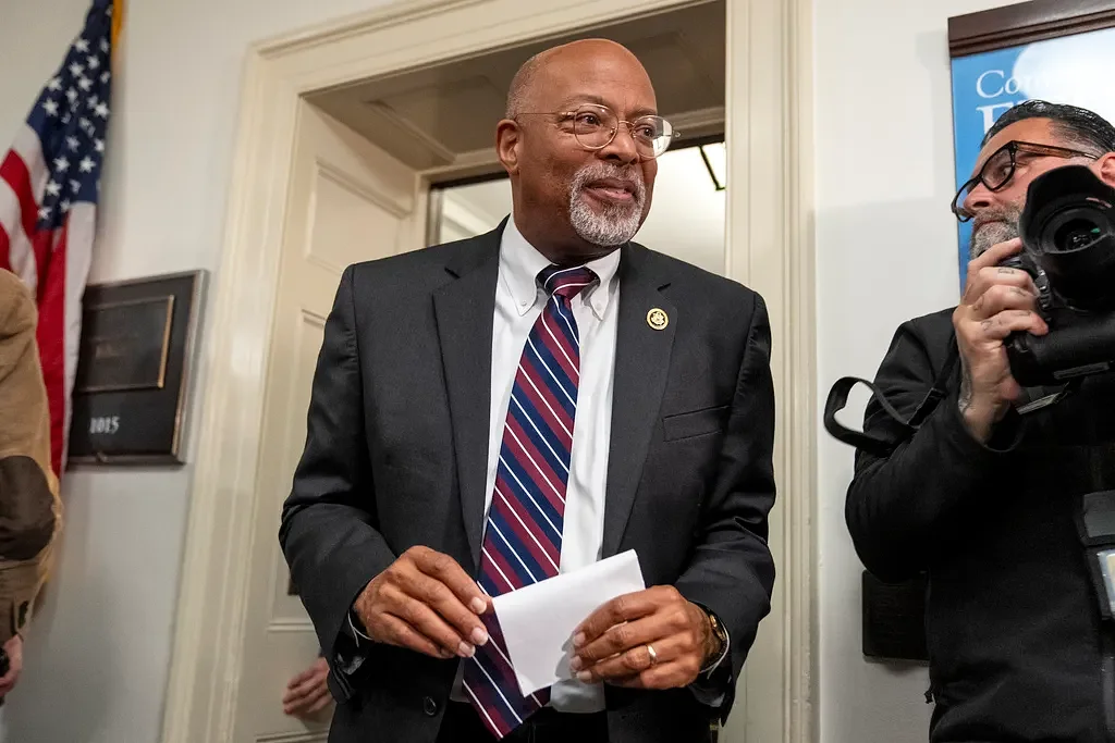 Glenn Ivey’s balancing act: A congressman, a husband, a father