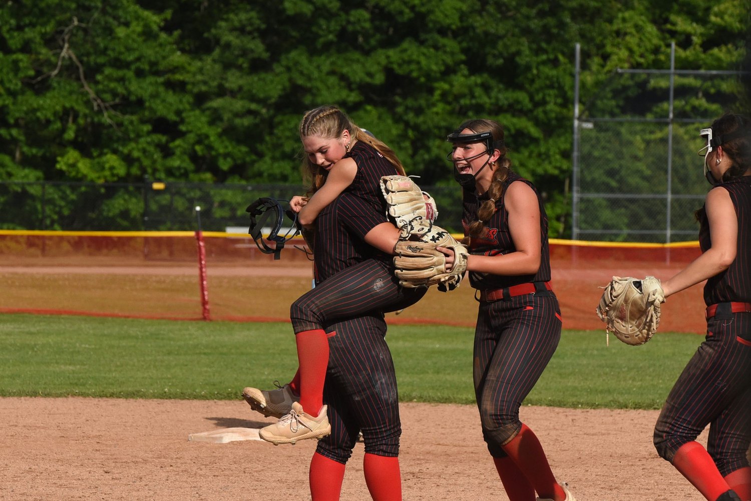 MIAA softball: Hampshire Regional's bats come alive in 9-3 victory over Sandwich in Div. 4 Round of 16