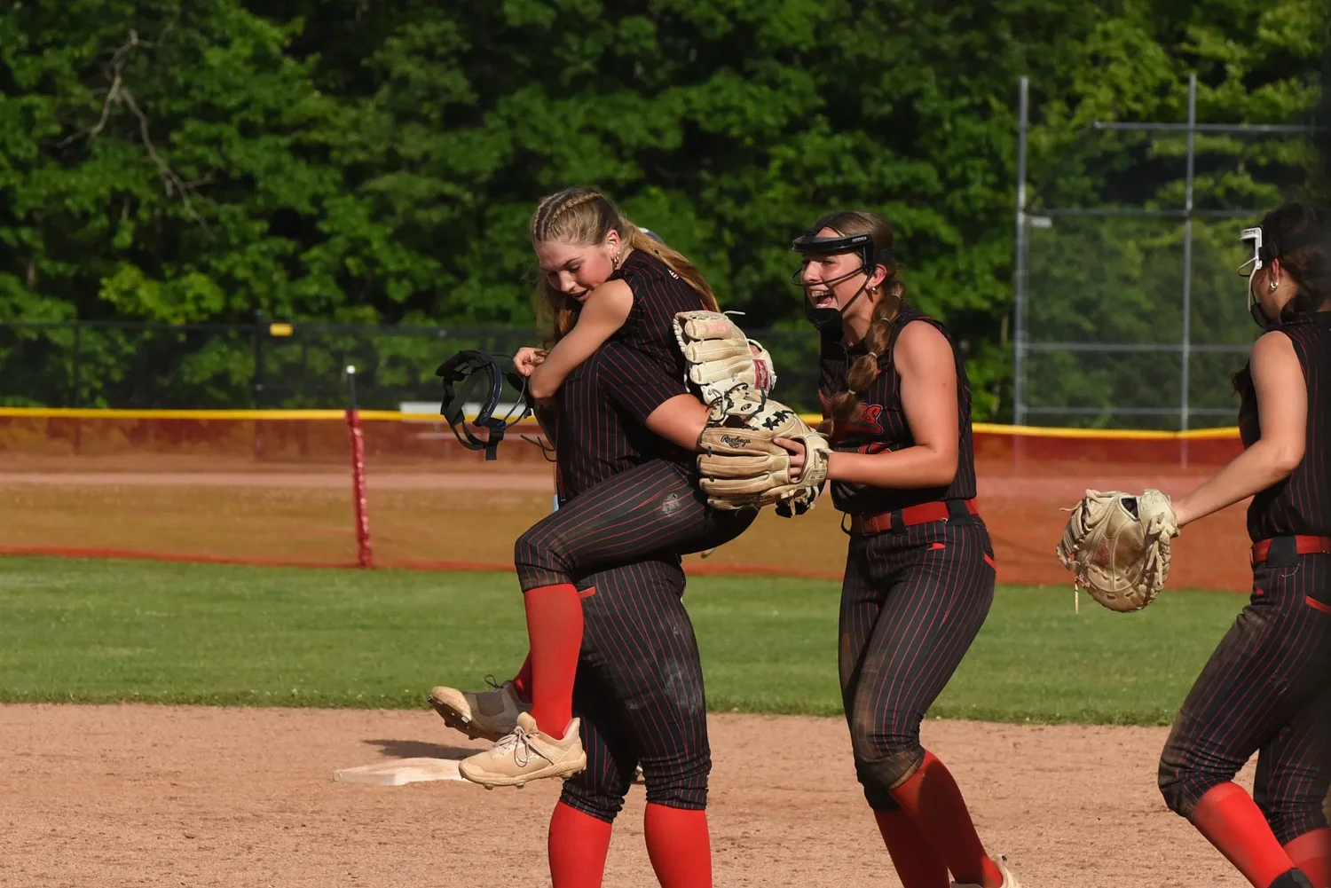 MIAA softball: Hampshire Regional's bats come alive in 9-3 victory over Sandwich in Div. 4 Round of 16