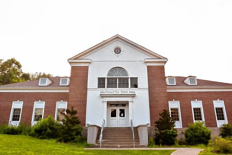 Concerns over health risks and property values spark opposition to Southampton cell tower