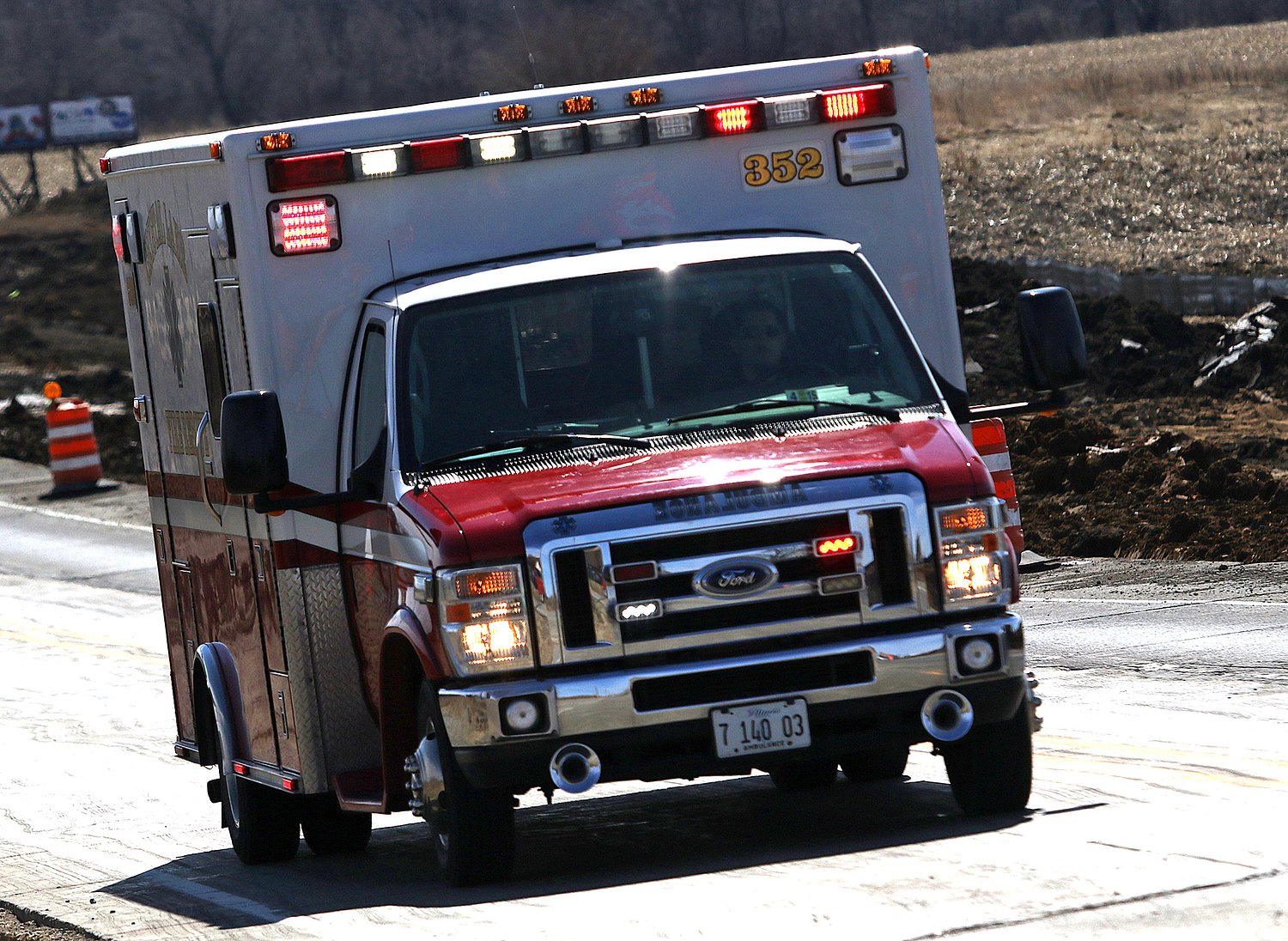 Teen in critical condition after crashing into pole, building in Fox Lake