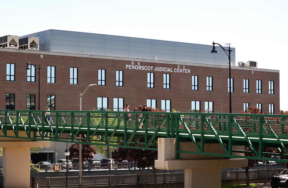 Child endured painful surgeries after Millinocket hospital failed to diagnose condition, lawsuit says