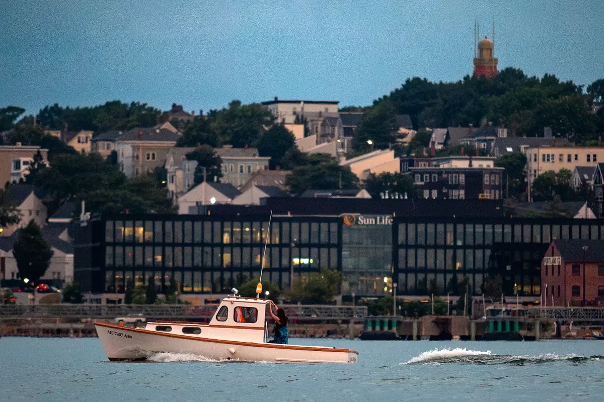 Appeals court upholds Maine’s right to track lobstermen in federal waters