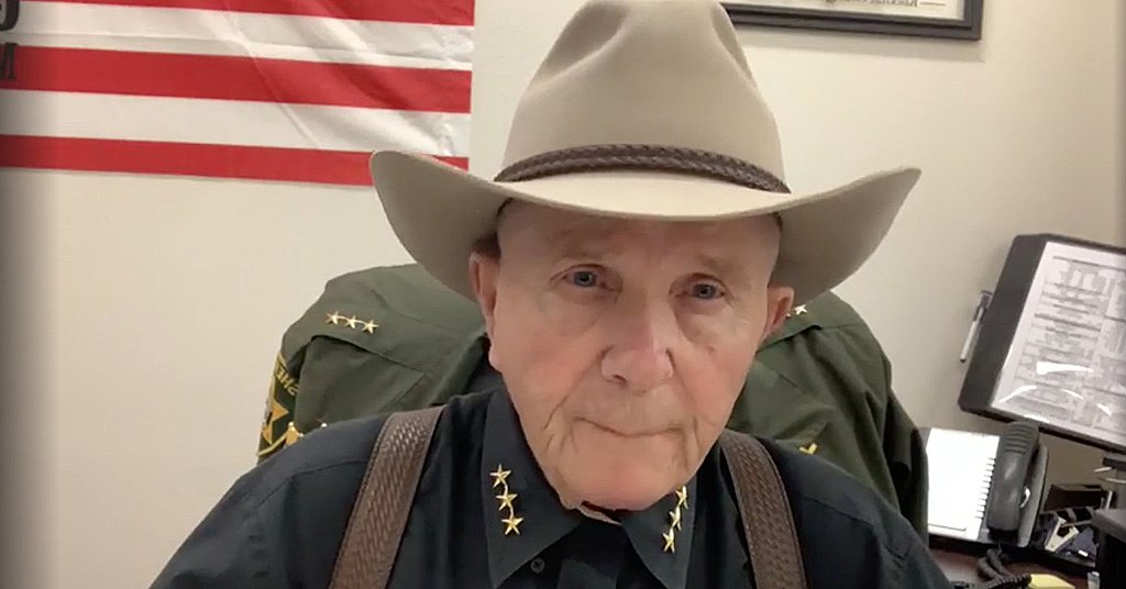 Washington sheriff stokes anti-wolf sentiment