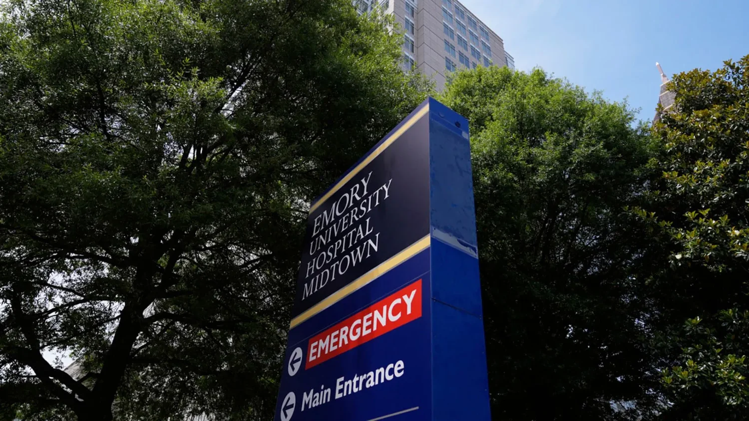 Case of brain-dead pregnant woman kept on life support in Georgia raises tricky questions
