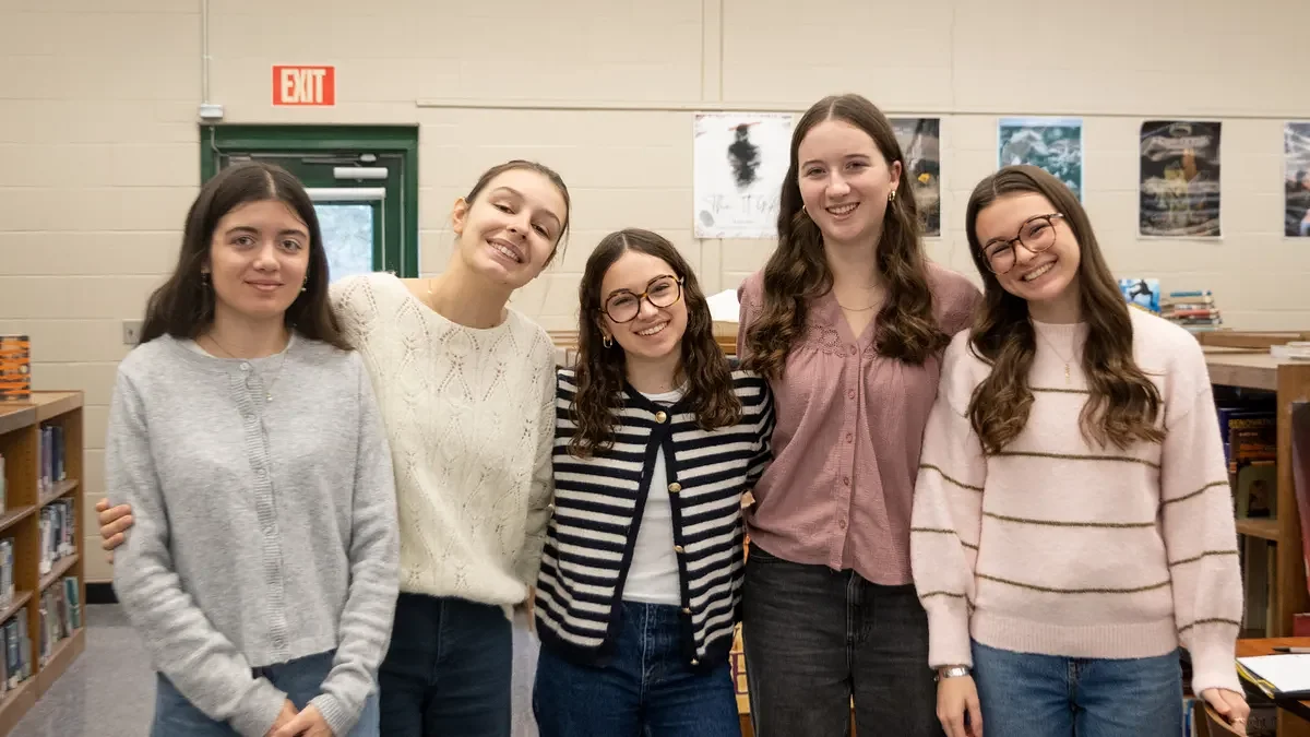 French teens meet distant relatives on 1st trip to Maine