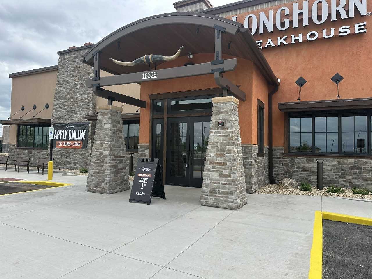 Joliet Chamber hosting ribbon-cuttings for LongHorn Steakhouse, Love’s Travel Stop
