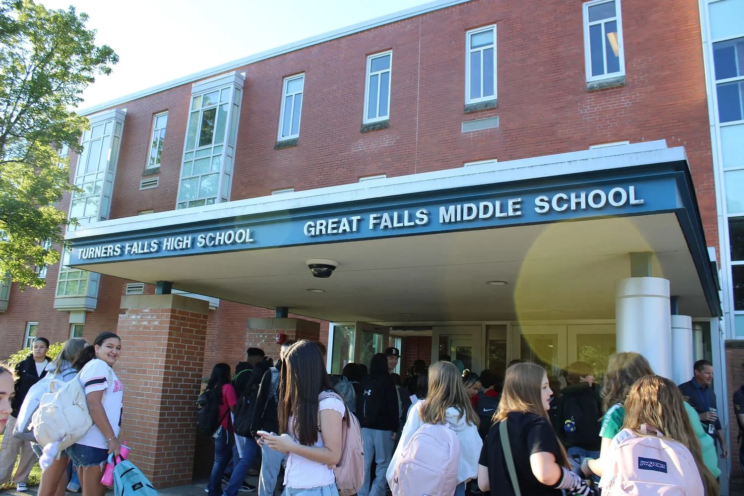 'Find Your Thunder School Showcase' to share middle, high school offerings