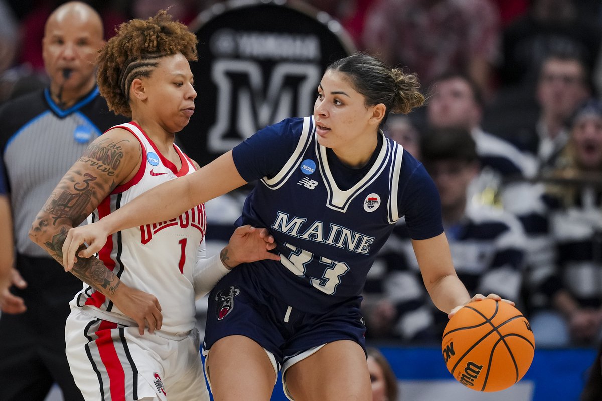 UMaine women’s basketball cruises to 1st win behind Adrianna Smith