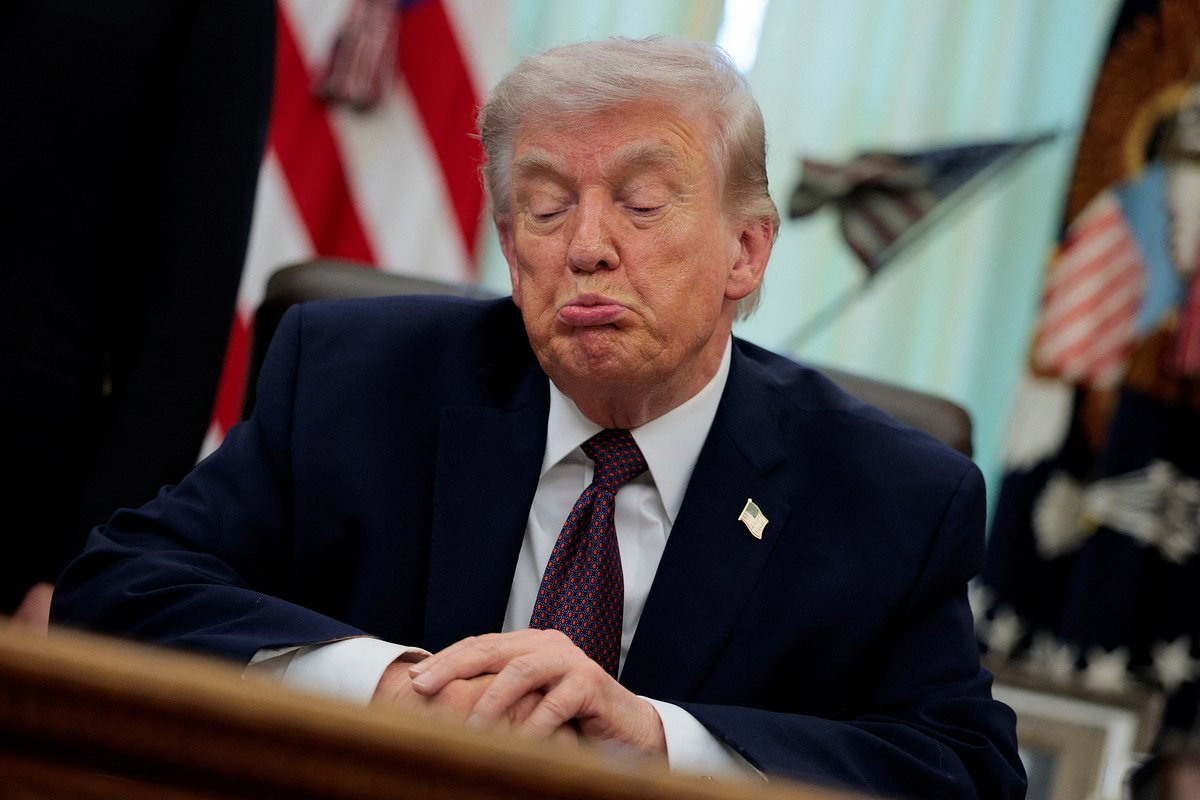 Letter: Media needs to put more attention on Trump’s abuse of the Constitution