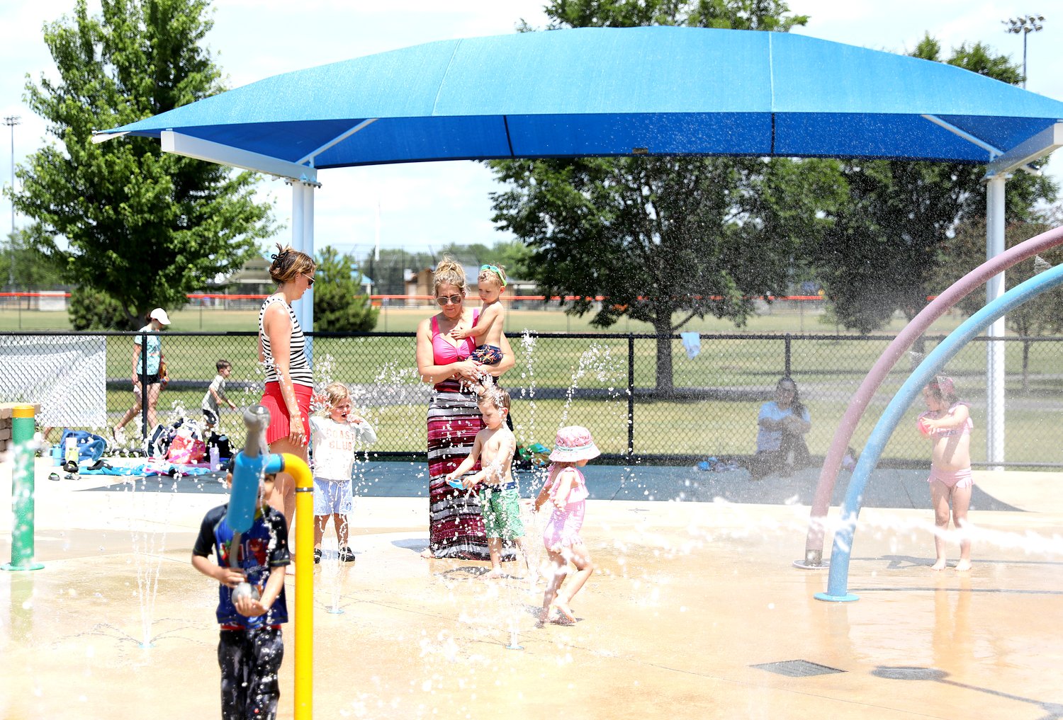 Summer season begins at Oswegoland Park District pools next week