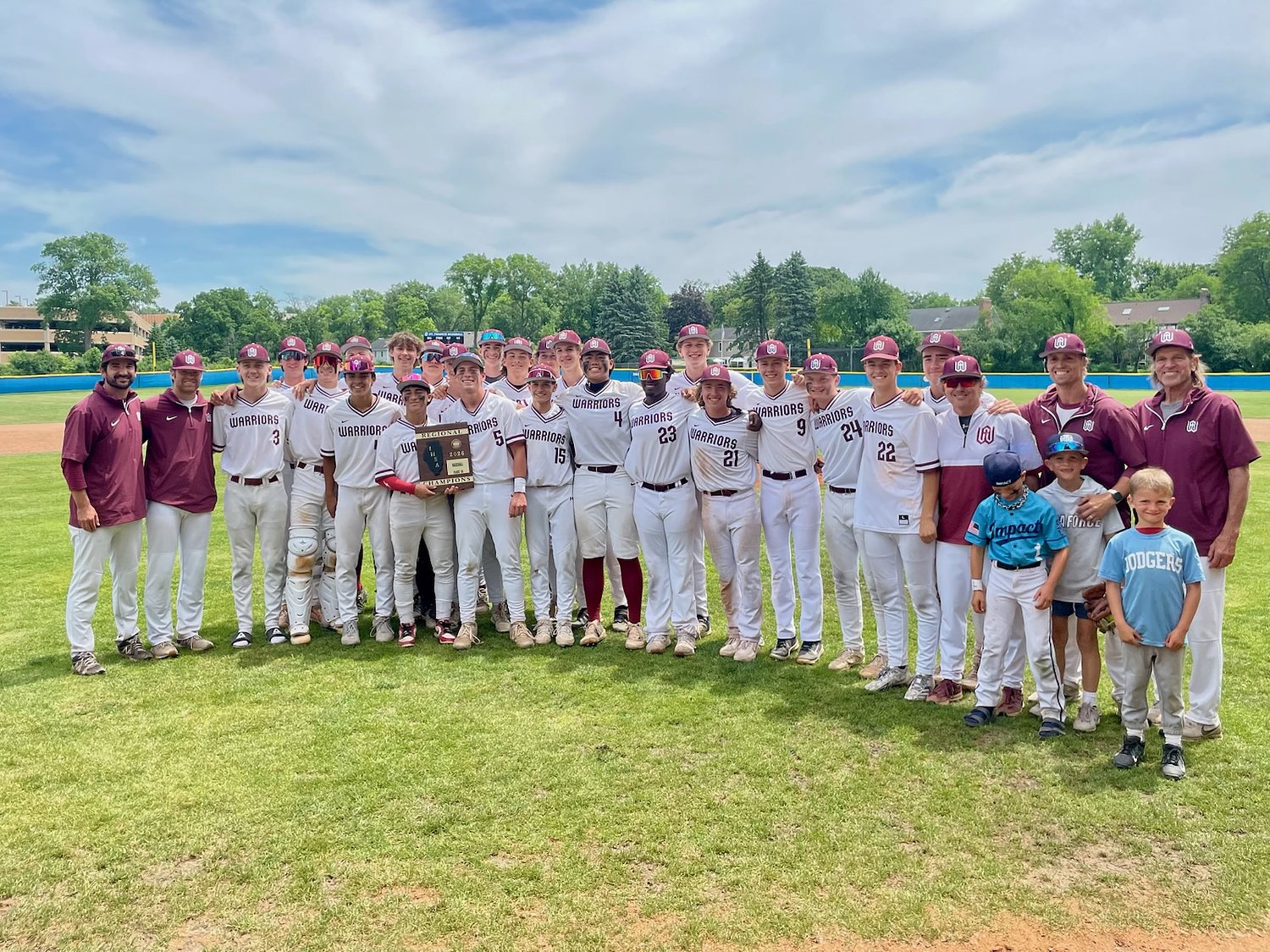 Wheaton Academy piles on Sycamore early, staves off rally for regional title