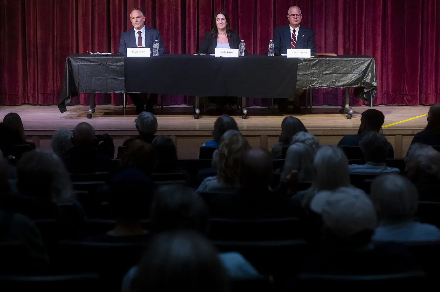 Easthampton mayoral forum: Candidates tackle budget, housing, education