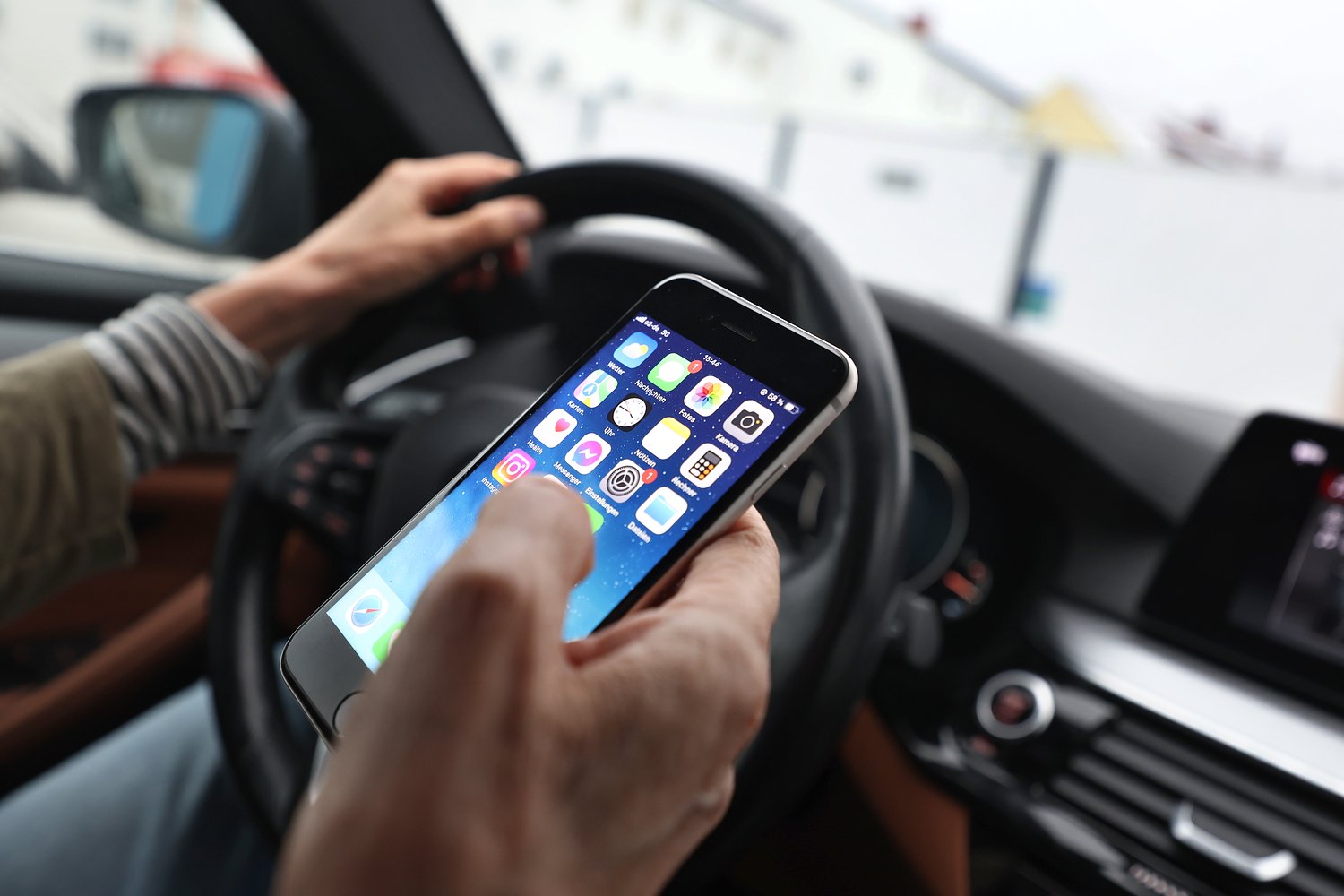 Pa. law says you can’t hold a cellphone while driving. How many did it anyway?