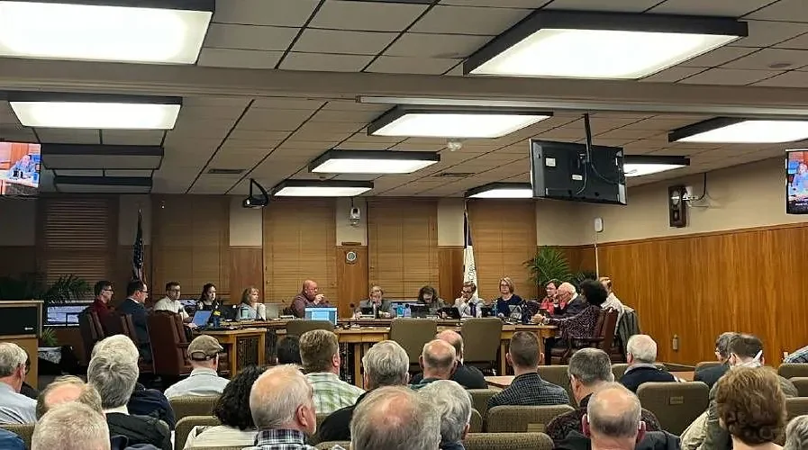 After zoning board controversy, council tweaks appointment requirements