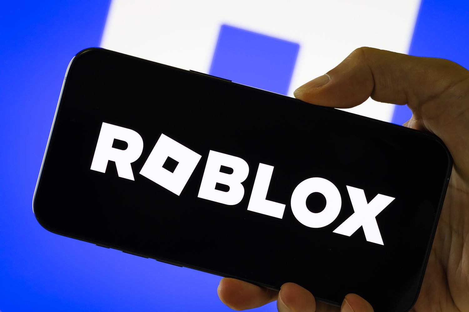 Pa. prosecutor sues Roblox creators, says game creates loopholes for predators to exploit kids