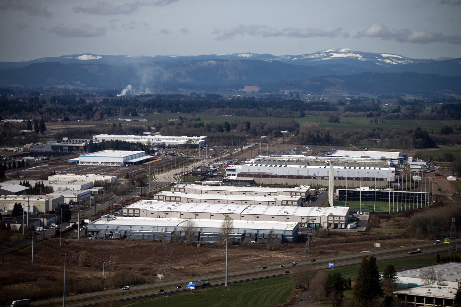 PGE proposes whopping 29% rate hike for Oregon data centers; everyone else gets (slightly) lower rates