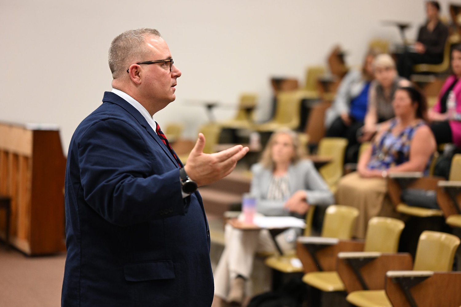 Learning 'the individual red flags': DA's office holds training for law enforcement, EMS personnel