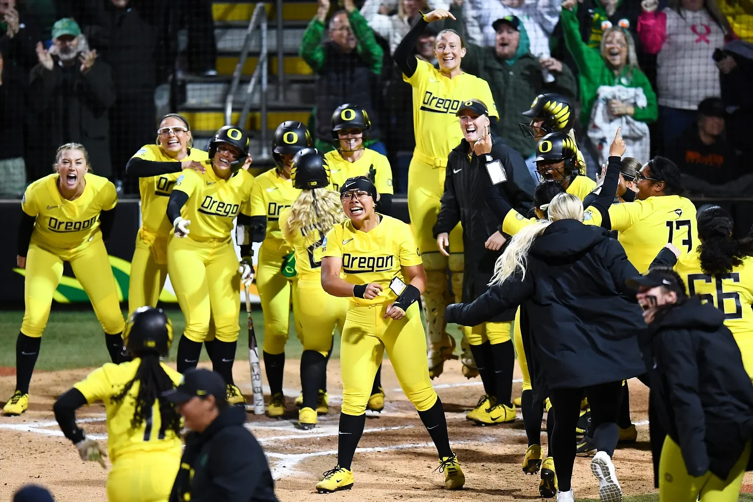 Ayanna Shaw’s grand slam headlines Oregon softball NCAA Regional opener