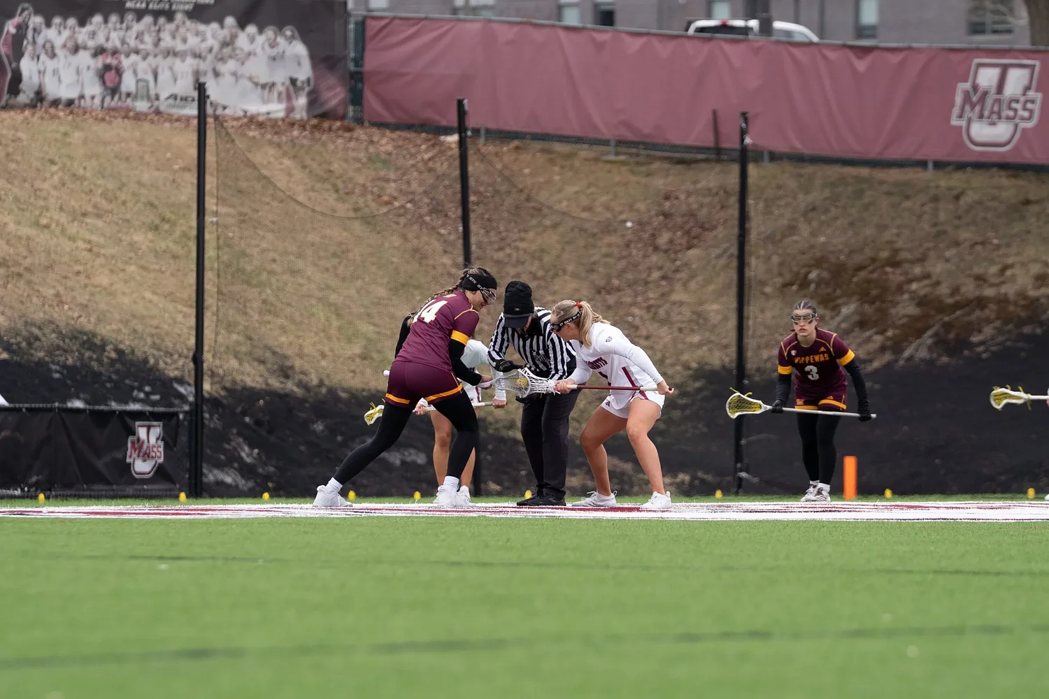 UMass women's lacrosse: Minutewomen continue hot start, crush CMU 22-1