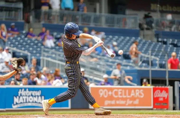 Sports Briefs: Three Hopkins Academy seniors commit to college athletics