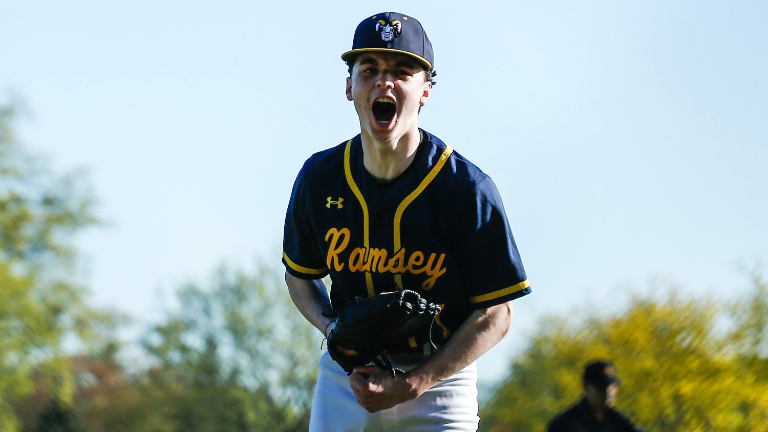 Defense, early rally lift four seed to road victory in N.J. baseball state semifinals