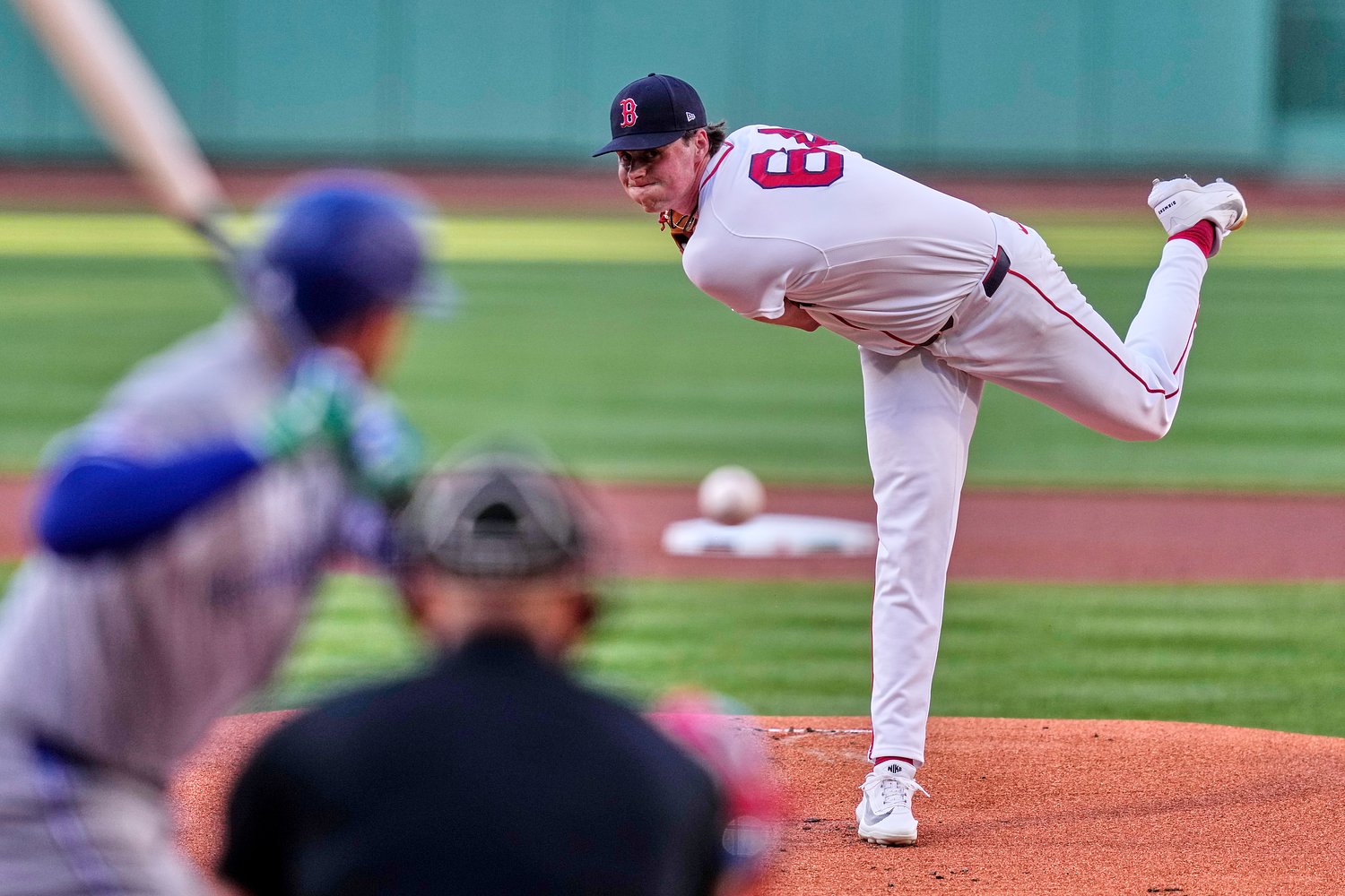 Red Sox reactions: Boston falls to season-high 13 games under .500 after leaving 13 men on base