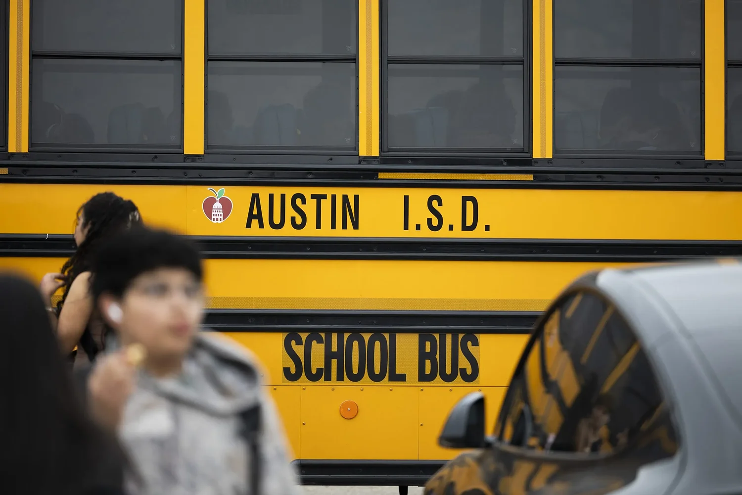 Hill Elementary renovation faces $30M gap as costs rise, parents push for answers
