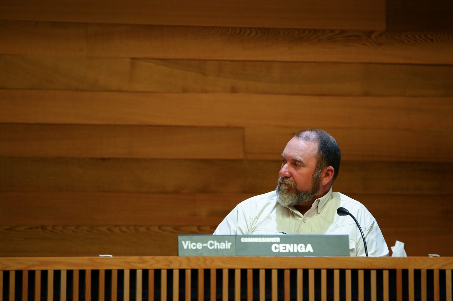 Lane County Commissioner Ceniga files for reelection