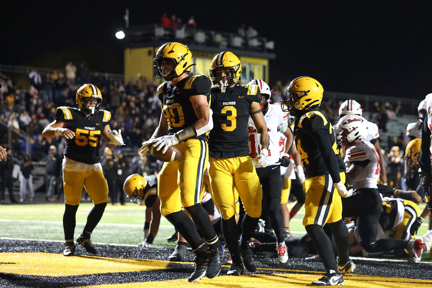 St. Laurence breaks down Bradley-Bourbonnais defense