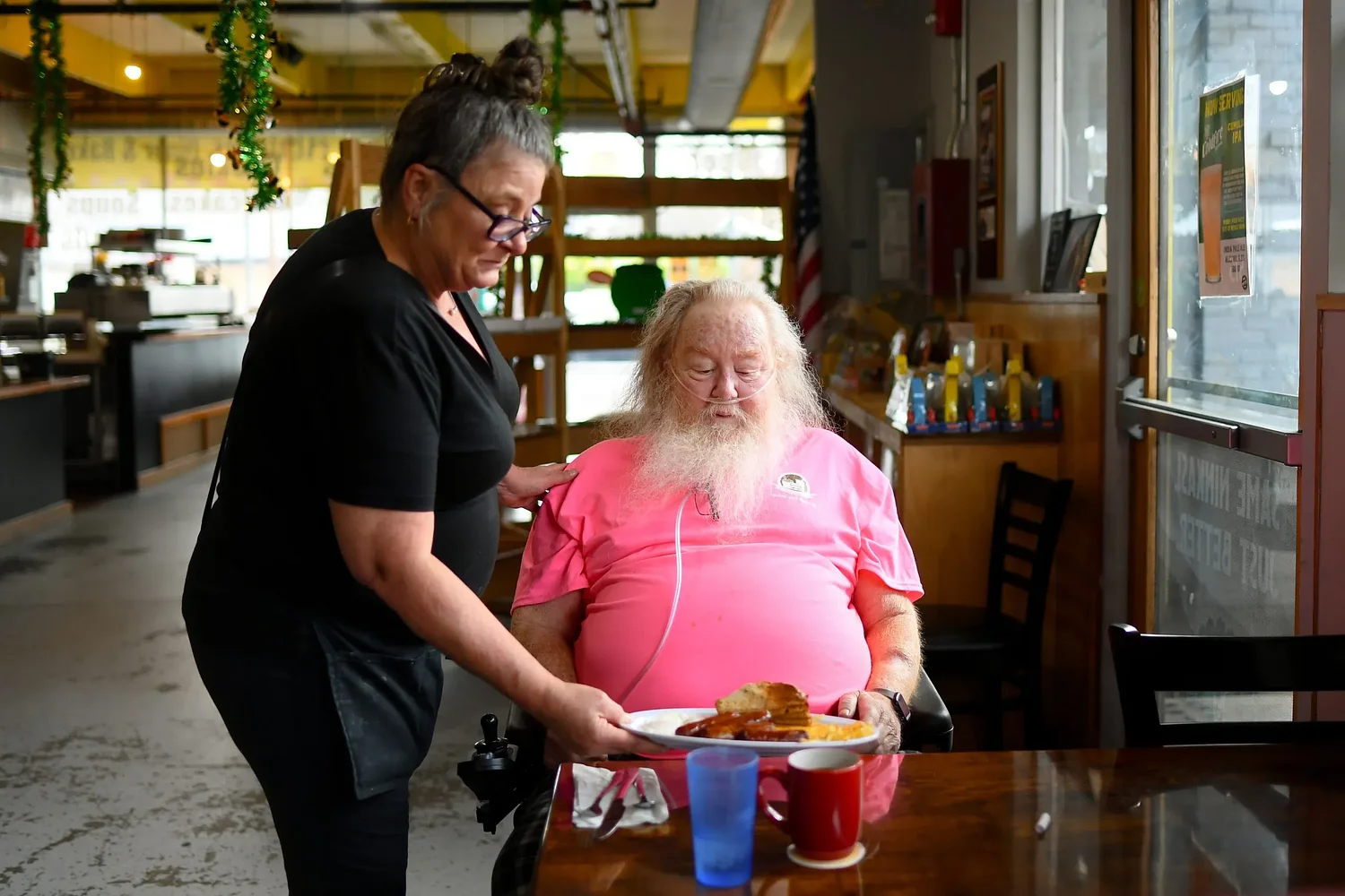 ‘Loony and lovely’: Abilities Diner server might just make you a regular