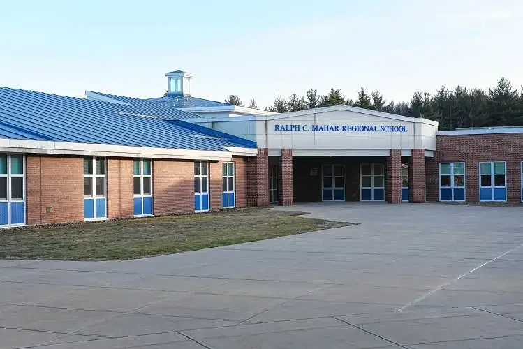 Ralph C. Mahar Regional School Honor Roll, Second Quarter