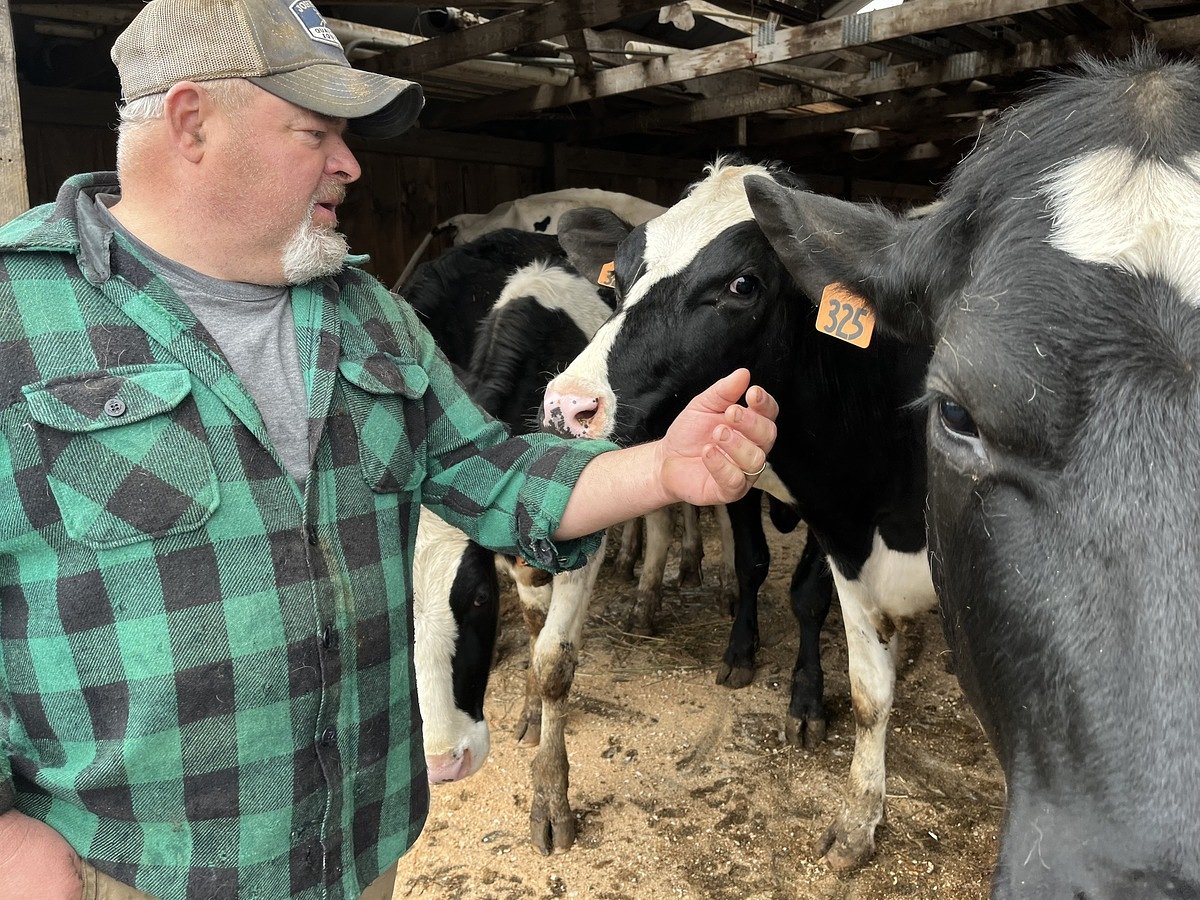 Soaring fuel costs strain Maine farmers, offering no relief on food prices