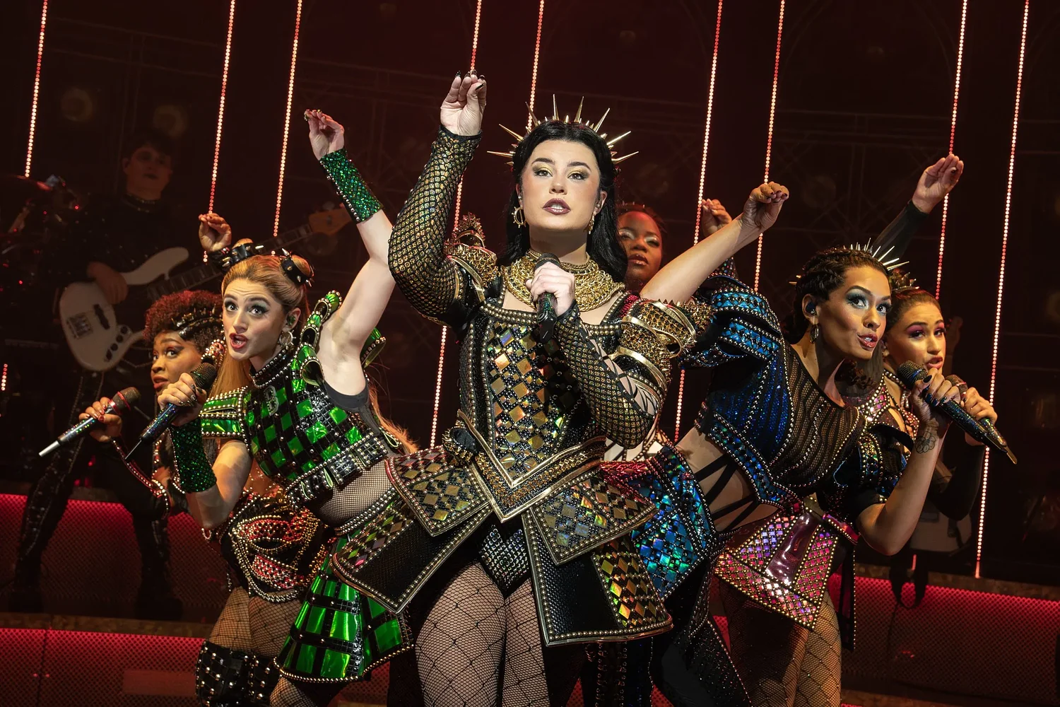 Local actress Emma Elizabeth Smith returns home with 'Six' at the Fox Theatre