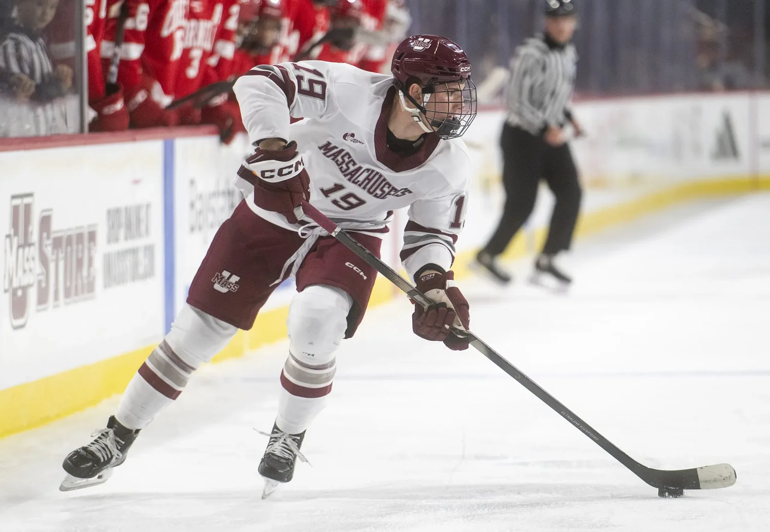 UMass and Maine set to clash in highly anticipated Hockey East series