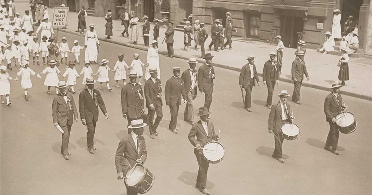 1917: Black Americans march in Silent Parade