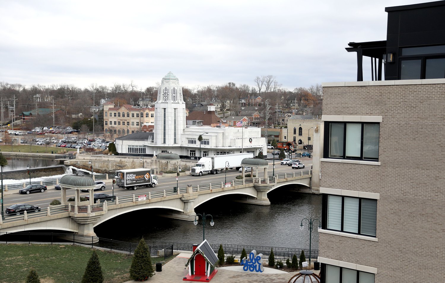Testing shows St. Charles water met or exceeded safe levels; city replacing lead pipes