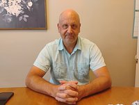 Man documenting ICE arrests outside Kane County Courthouse gets arrested himself