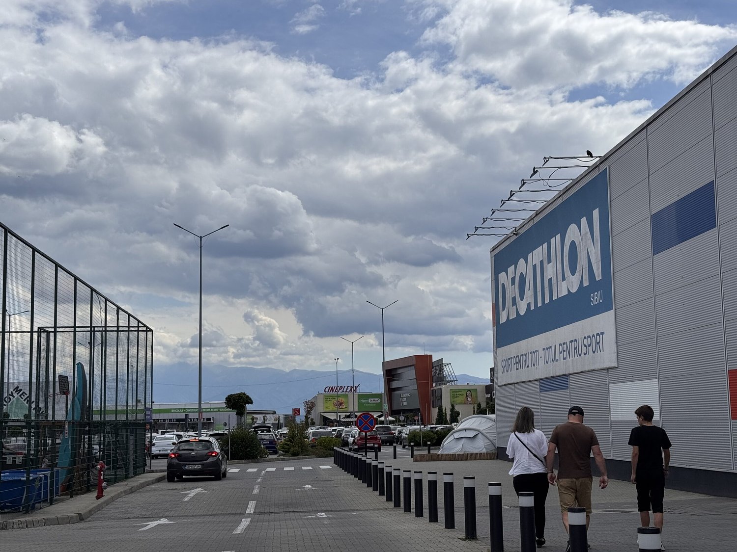 Accident în parcarea Shopping City Sibiu