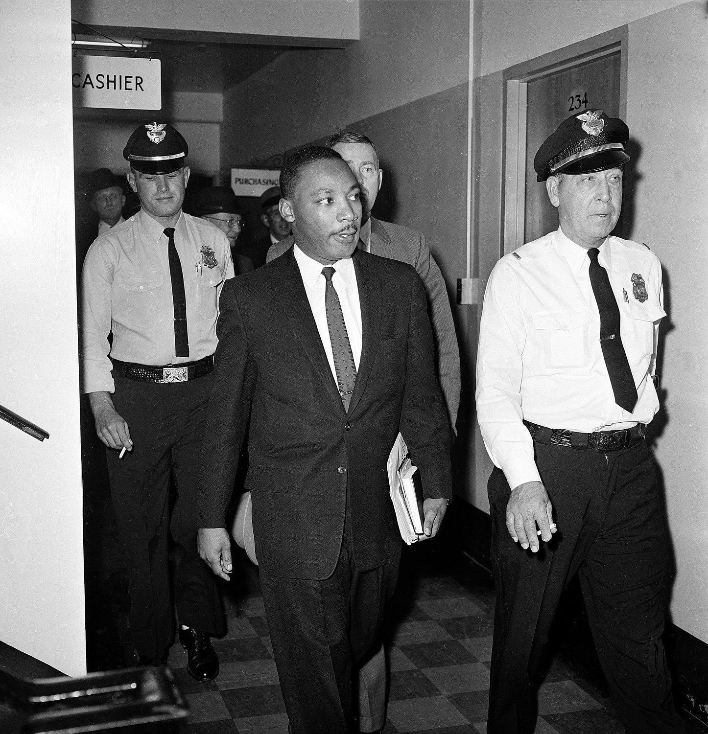 1960: MLK arrested after Atlanta sit-ins