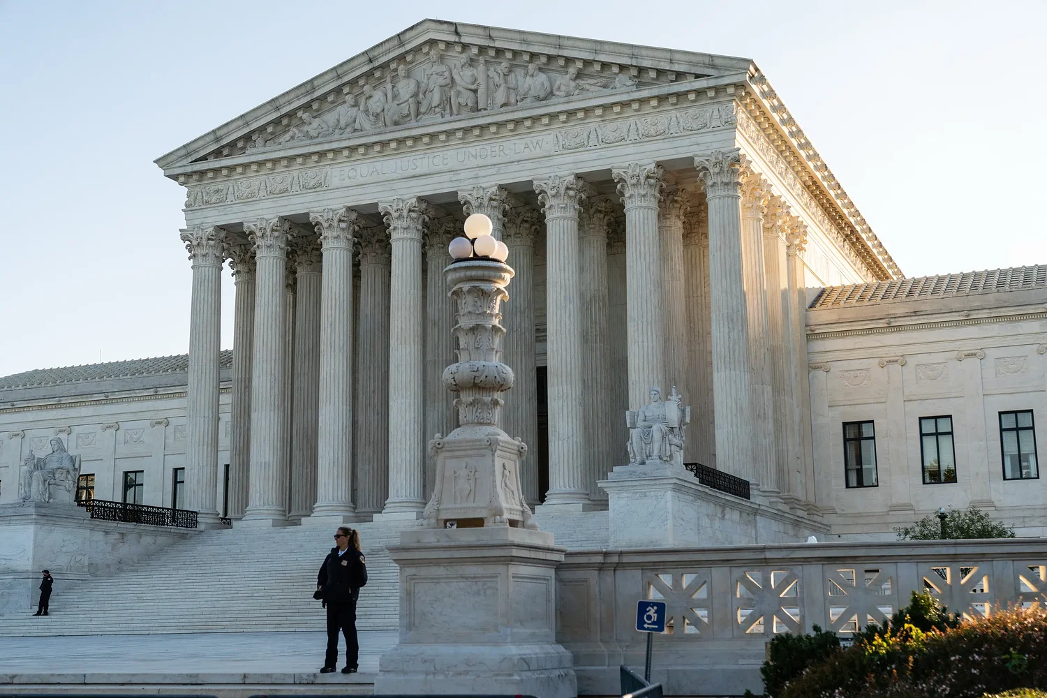 Texans shouldn’t expect Supreme Court ruling against tariffs to bring prices down soon, economists say