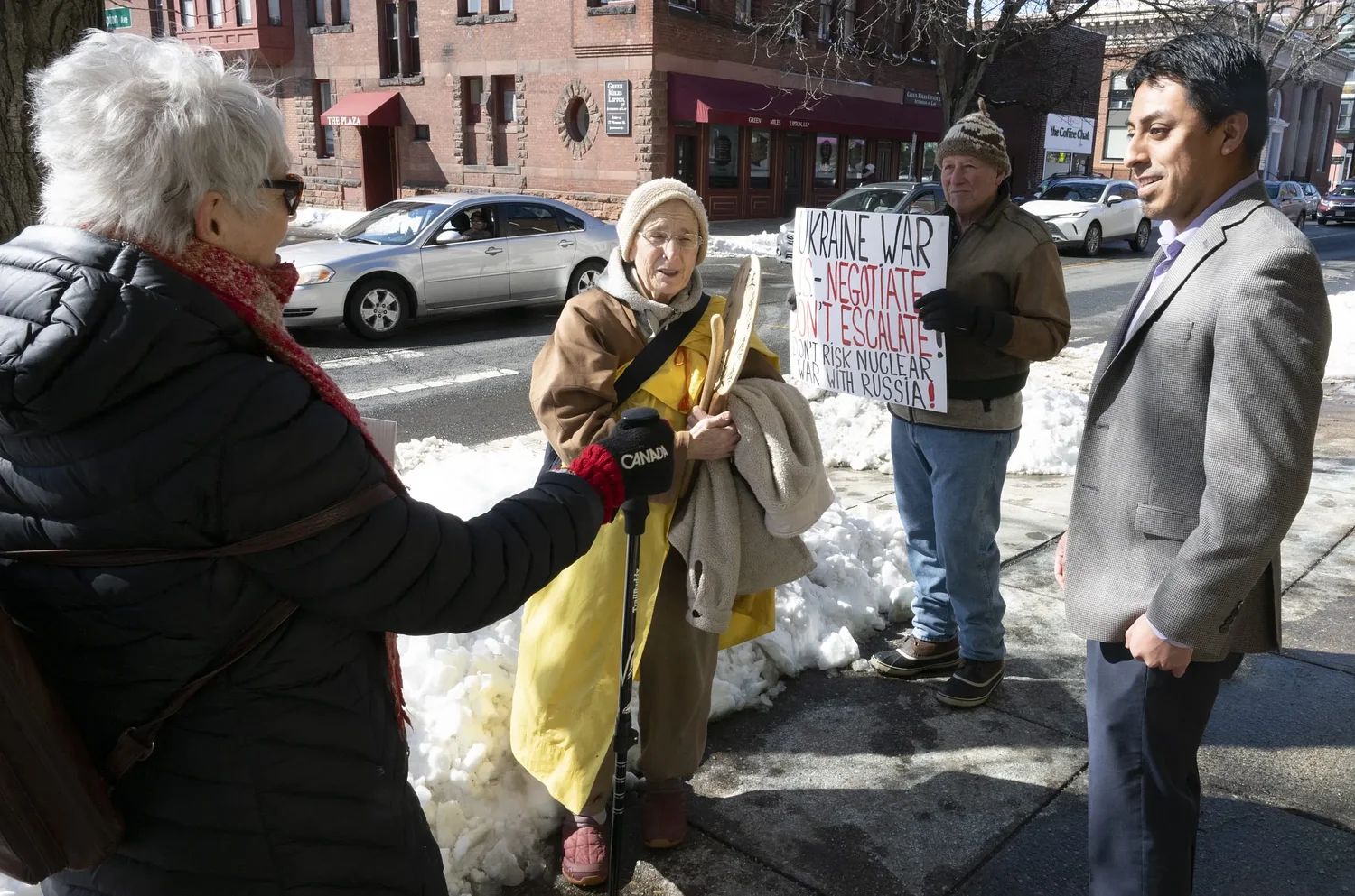 Photos: A call for war’s end