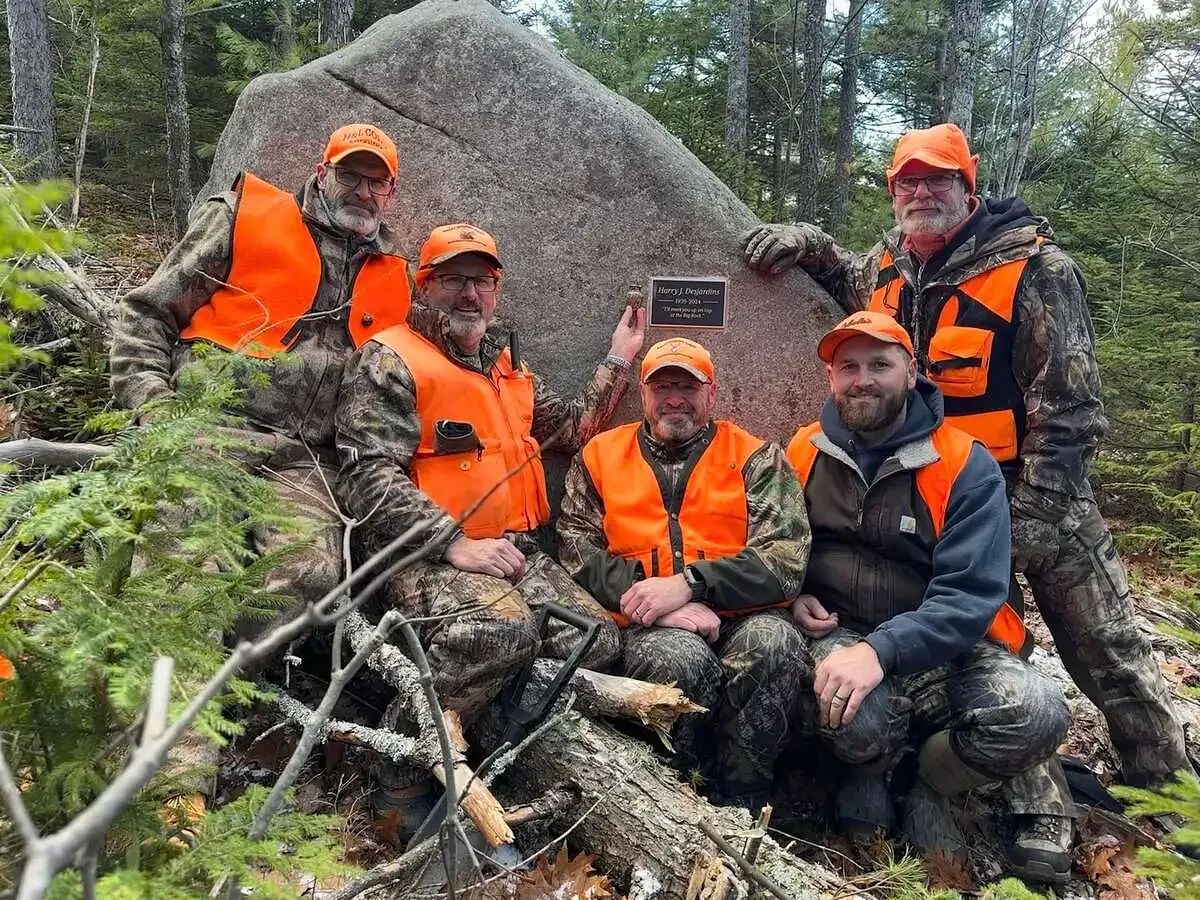 He buried his father’s ashes, then shot a 10-point buck an hour later