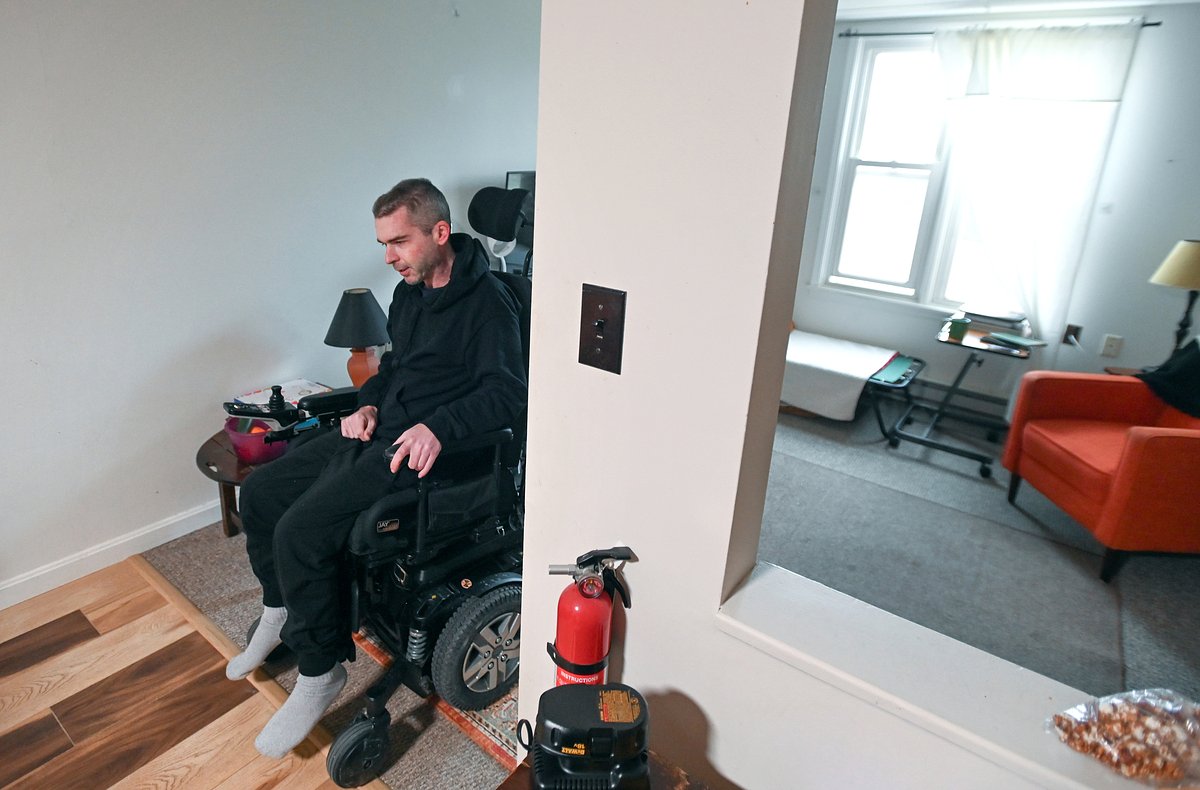 Bangor veteran finds safe place to live after community rallies to help